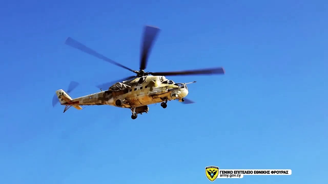 Βολές Α/T πυραύλου «ΑΤΑΚΑ» από ελικόπτερο Mi-35 της Εθνικής Φρουράς (βίντεο, εικόνες)